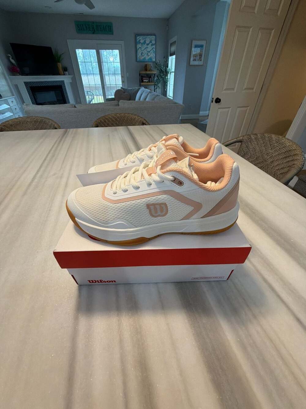 Wilson CourtGlide Size 7.5 White Cameo Rose Gum Tennis Shoes
